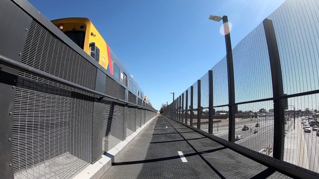 OHG Uncool Sth Rd Overpass